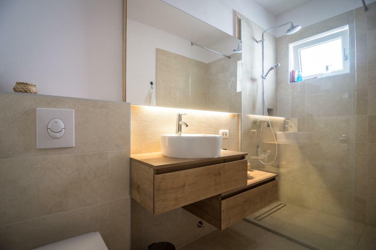 Terra Rossa Appartement Rovinj Buitenkant foto
